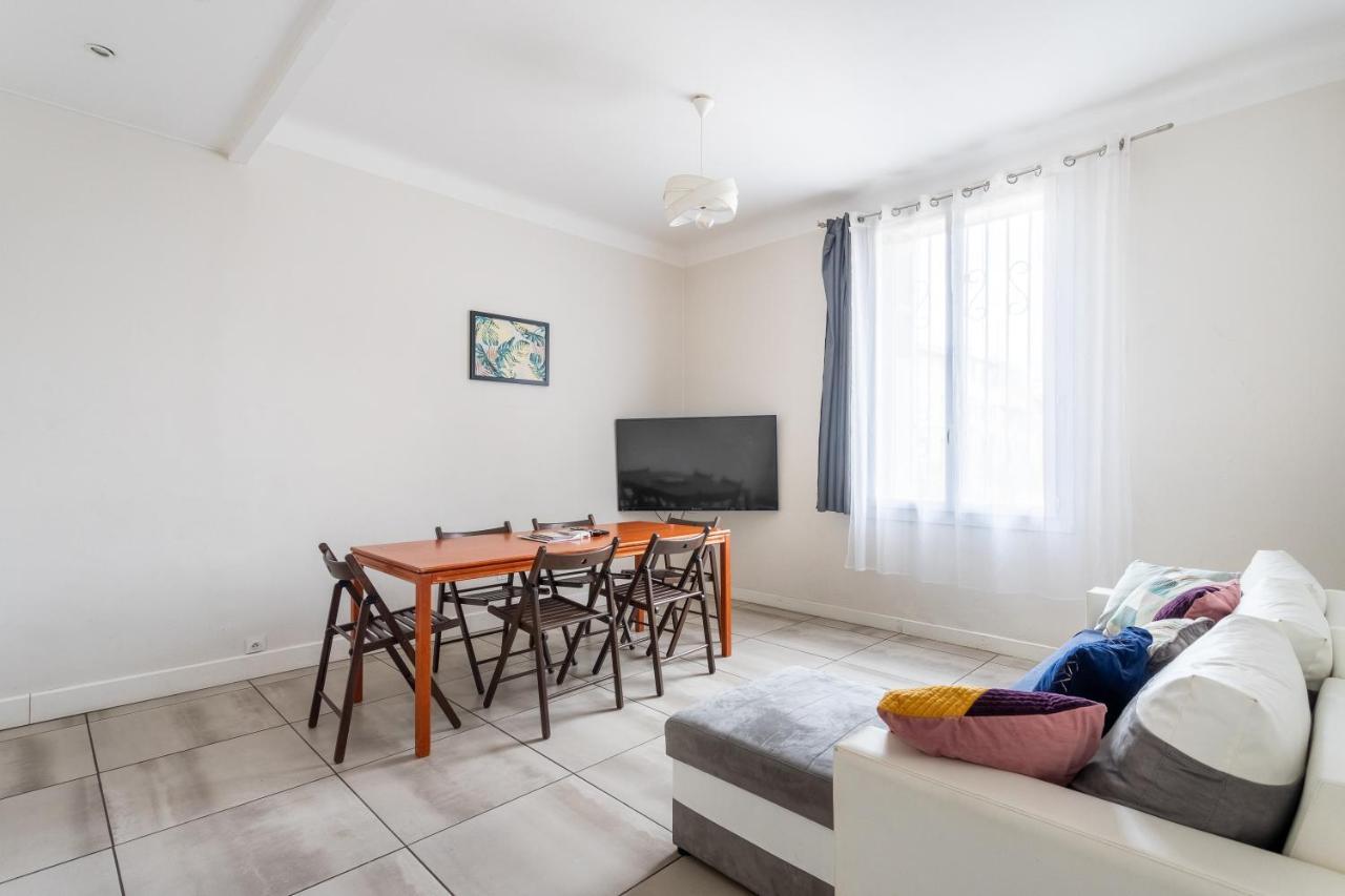 Air-conditioned 3 Bedroom Pont Du Las - Dodo Et Tartine *